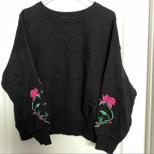 Embroidered Crewneck
